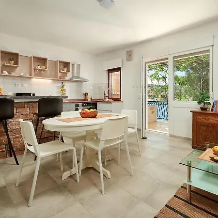 Holiday home Sun Mistral